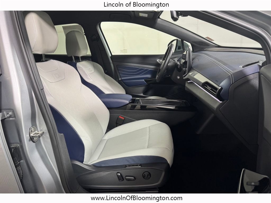Used 2025 Volkswagen ID.4 Pro S AWD/4WD image 10