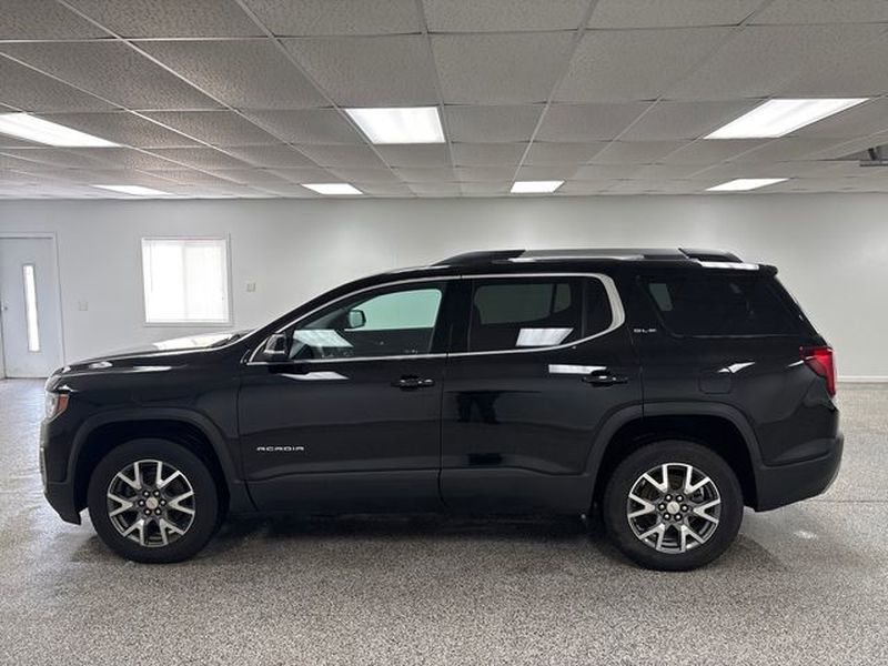 Used 2022 GMC Acadia SLE image 4