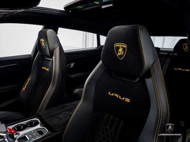 Used 2024 Lamborghini Urus Performante AWD/4WD image 37