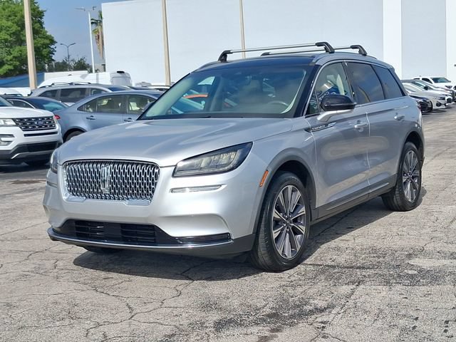 Used 2020 Lincoln Corsair Reserve FWD image 2