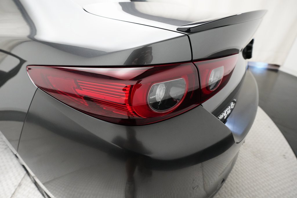 Used 2025 MAZDA MAZDA3 2.5 Turbo Sedan w/Premium Plus image 32