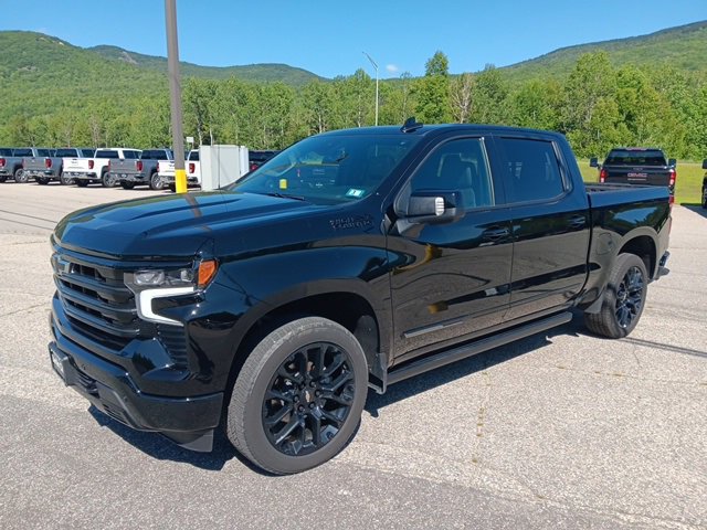 Used 2025 Chevrolet Silverado 1500 High Country w/ Midnight Edition image 3
