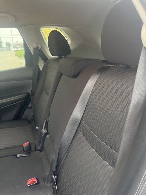 Used 2019 Nissan Rogue S w/ Special Edition Package image 9