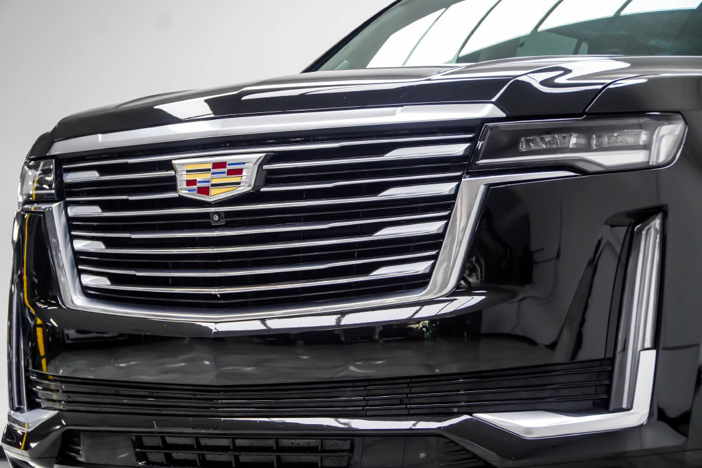 Used 2024 Cadillac Escalade Premium Luxury Platinum RWD image 2