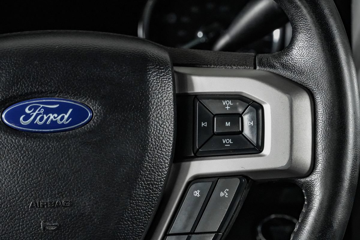 Used 2019 Ford F250 Lariat w/ Lariat Ultimate Package AWD/4WD image 19
