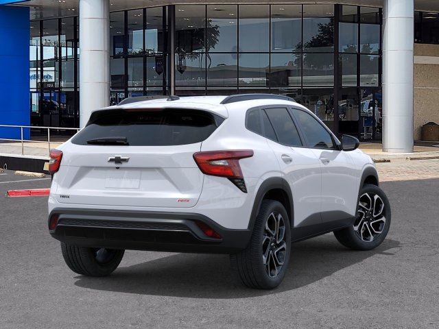 New 2026 Chevrolet Trax RS w/ Driver Confidence Package FWD image 4