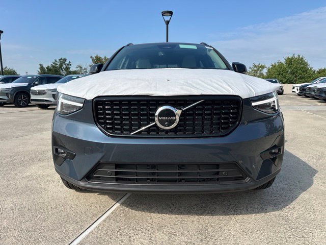 New 2026 Volvo XC40 B5 Ultra w/ Climate Package AWD/4WD image 2
