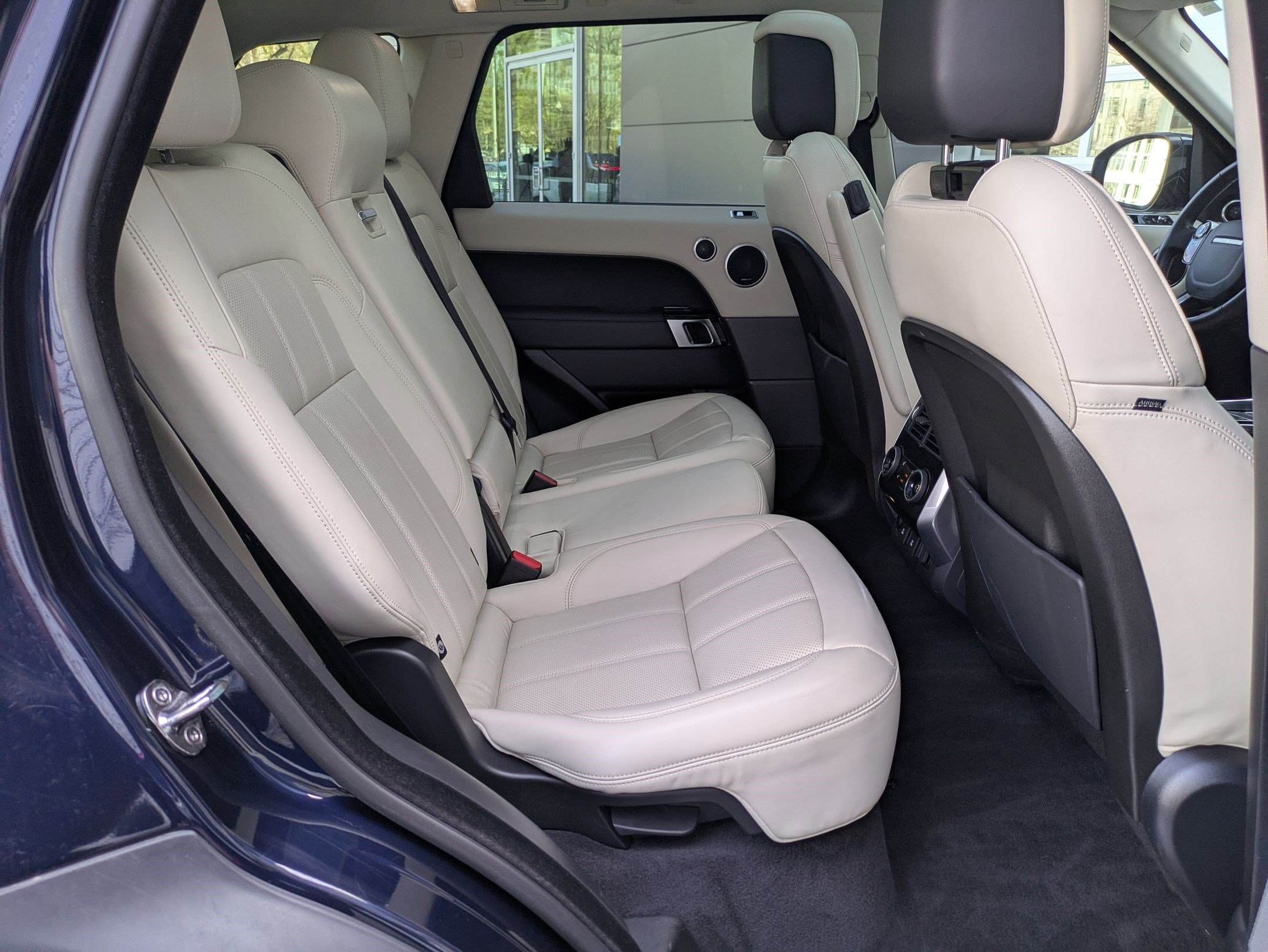 Certified 2020 Land Rover Range Rover Sport HSE image 32