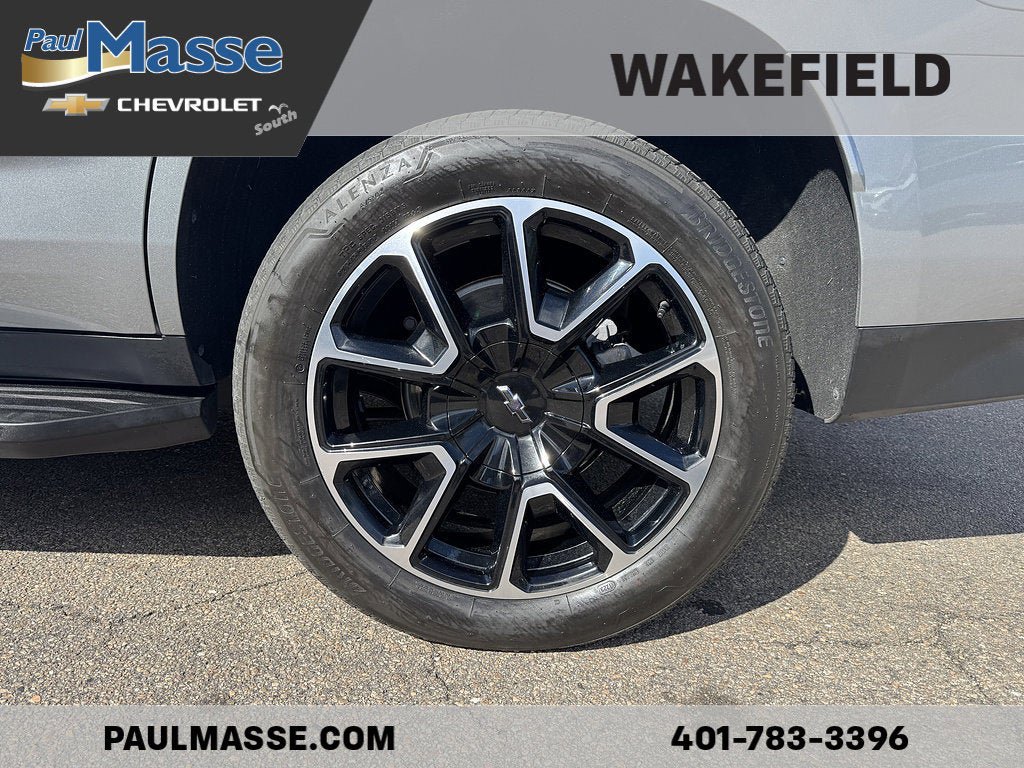 Used 2023 Chevrolet Tahoe RST w/ Luxury Package AWD/4WD image 17