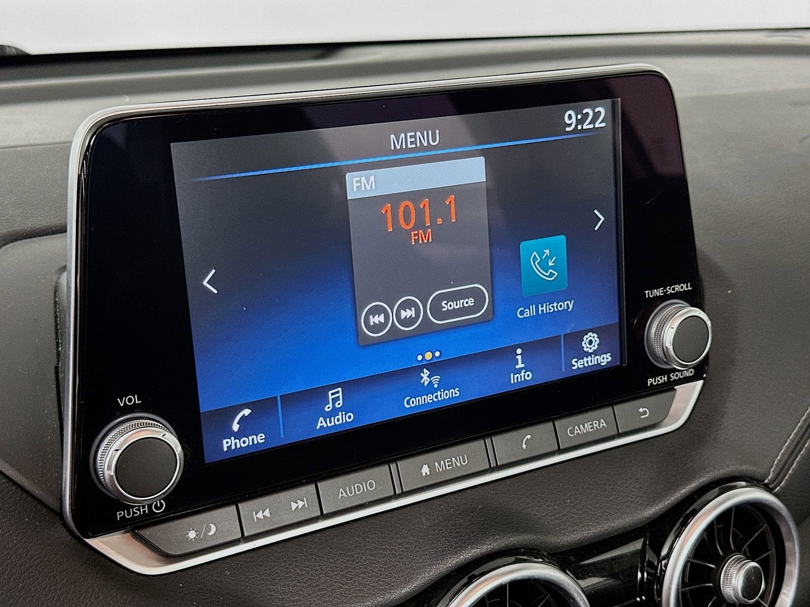 Used 2024 Nissan Sentra SV image 15