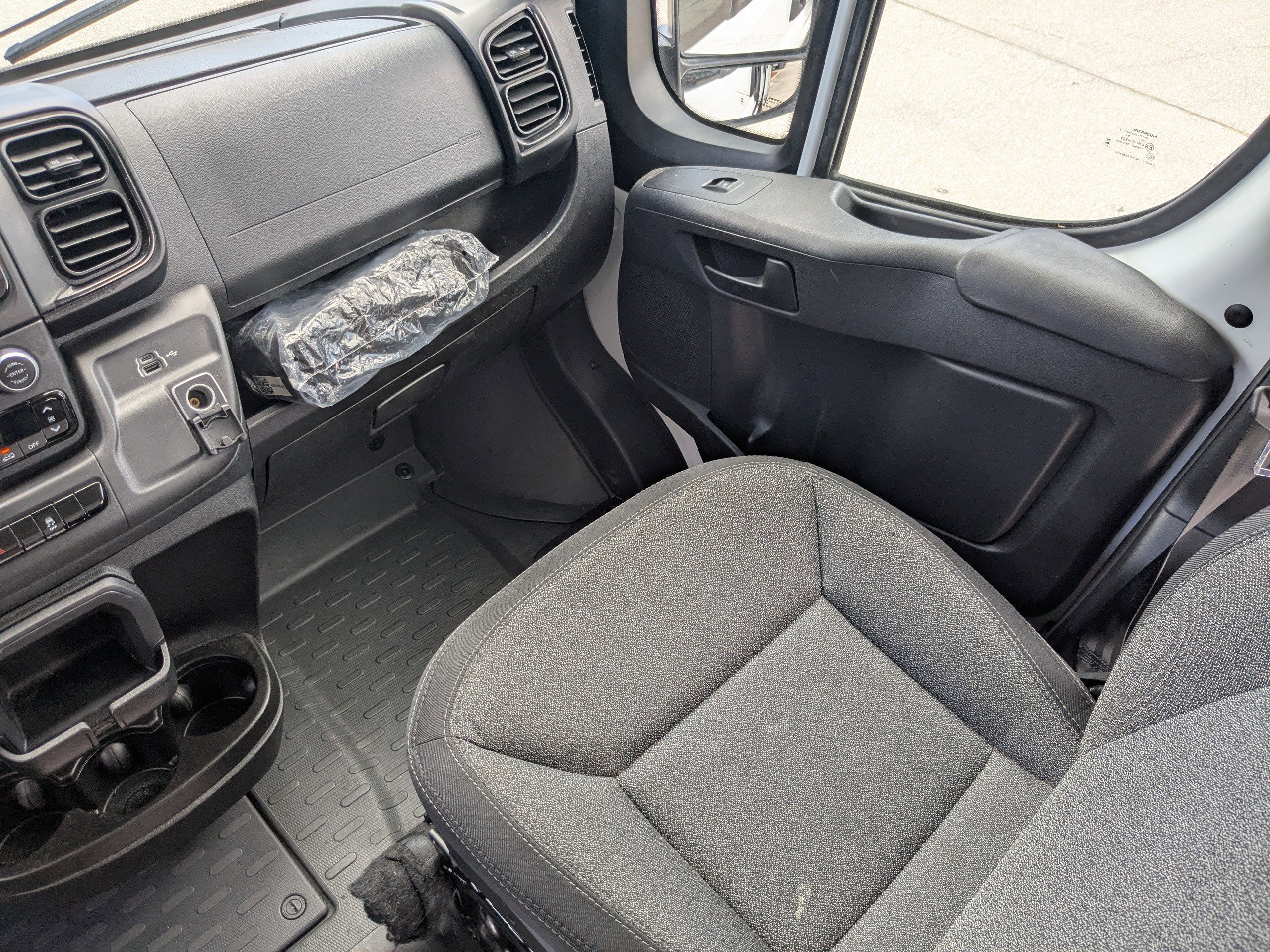 Used 2024 RAM ProMaster 1500 image 19