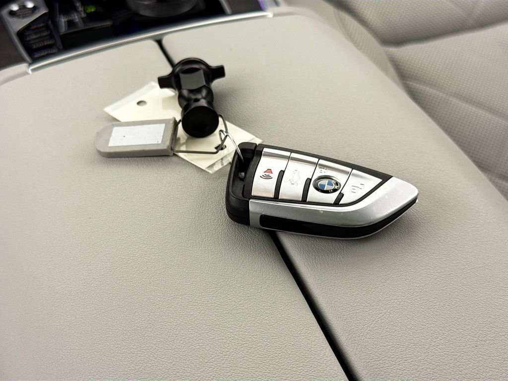 Used 2023 BMW X5 sDrive40i w/ Executive Package image 17