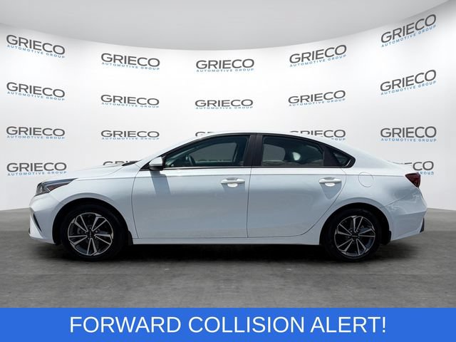 Used 2023 Kia Forte LXS FWD image 4