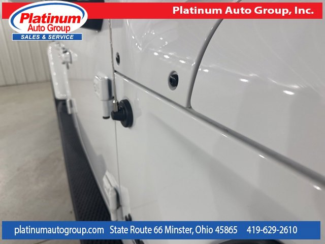 Used 2023 Jeep Gladiator Overland image 40