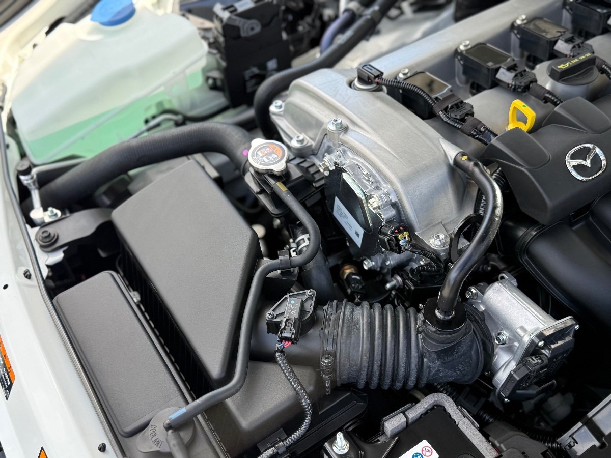 Used 2025 MAZDA MX-5 Miata RF Grand Touring RWD image 16