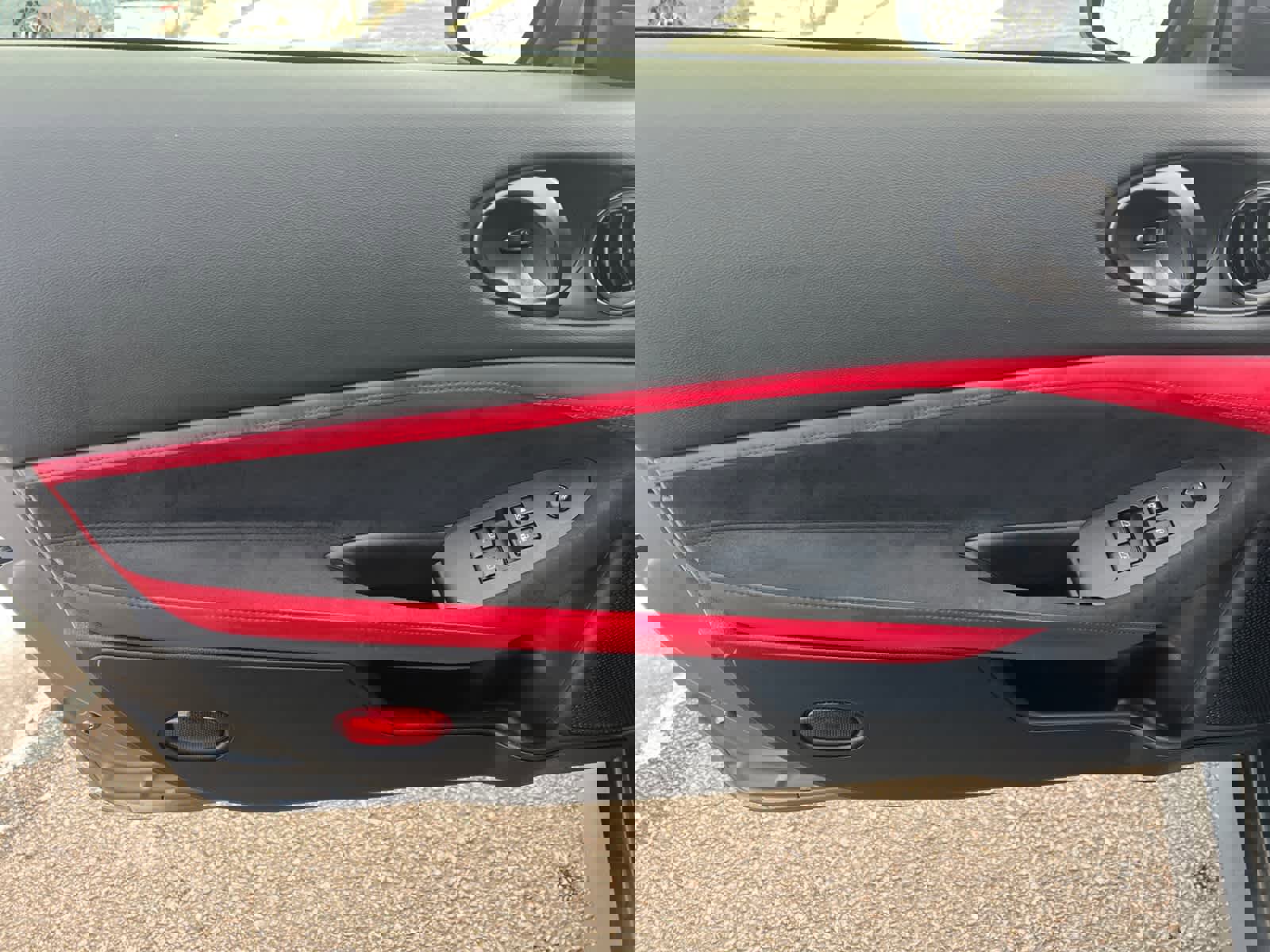 Certified 2024 Nissan Z Performance w/ Floor Mat Package image 18