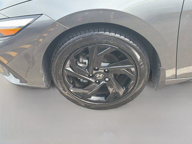 Certified 2026 Hyundai Elantra Sport FWD image 29