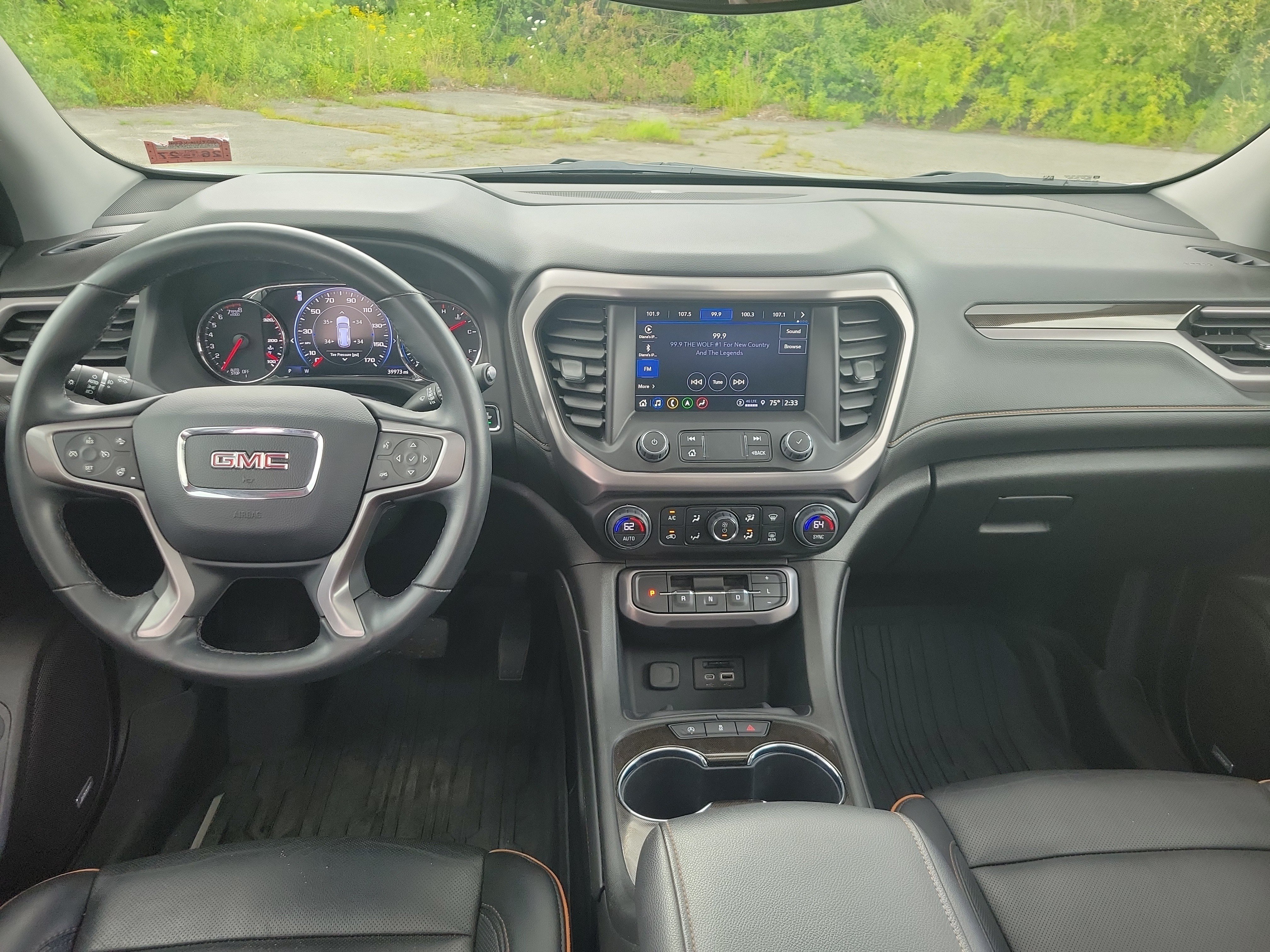 Used 2023 GMC Acadia AT4 w/ Technology Package AWD/4WD image 19