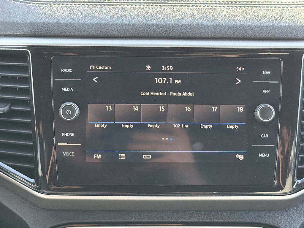 Used 2020 Volkswagen Atlas Cross Sport SEL image 15