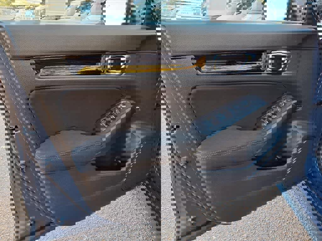 Used 2025 Honda Civic Sport image 12