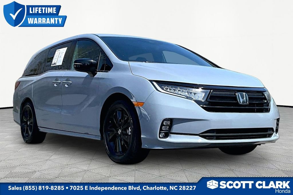 Used 2024 Honda Odyssey Sport image 1
