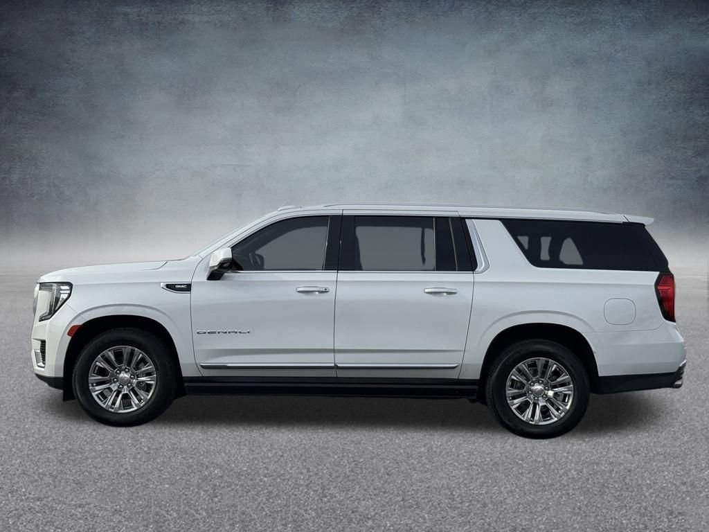 Used 2022 GMC Yukon XL Denali image 7