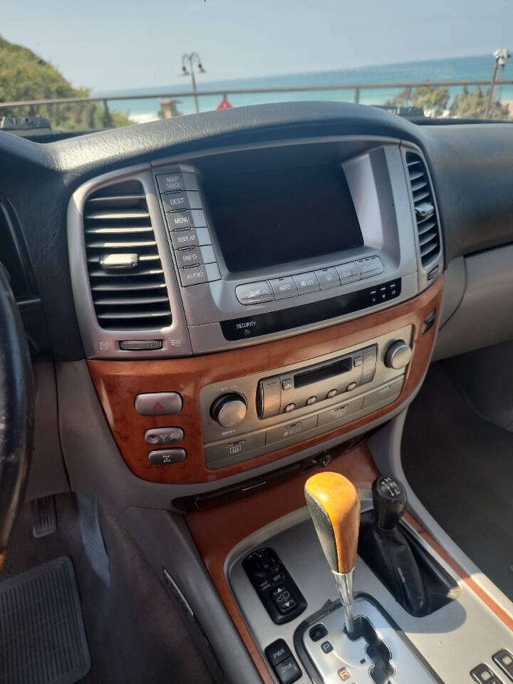 Used 2003 Lexus LX 470 4WD image 10