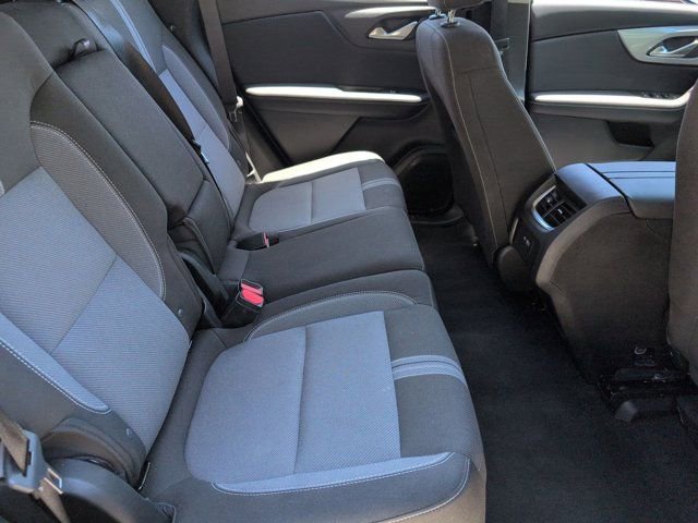 Used 2025 Chevrolet Blazer LT FWD image 29