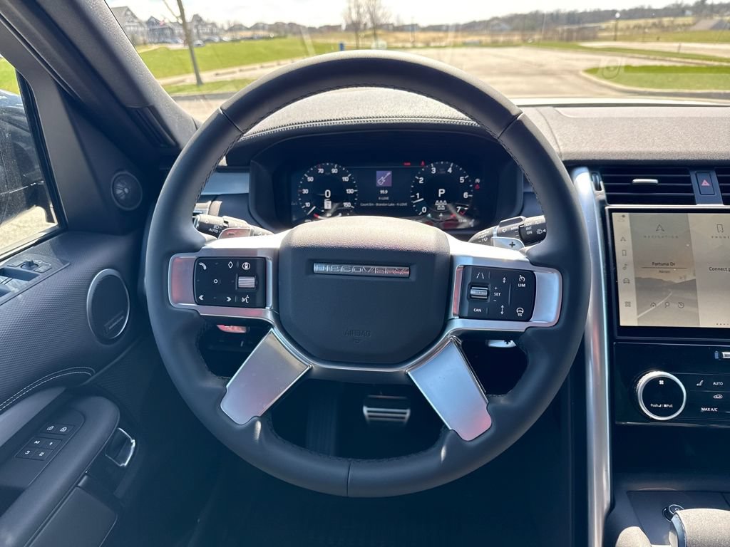 New 2026 Land Rover Discovery Dynamic SE AWD/4WD image 18