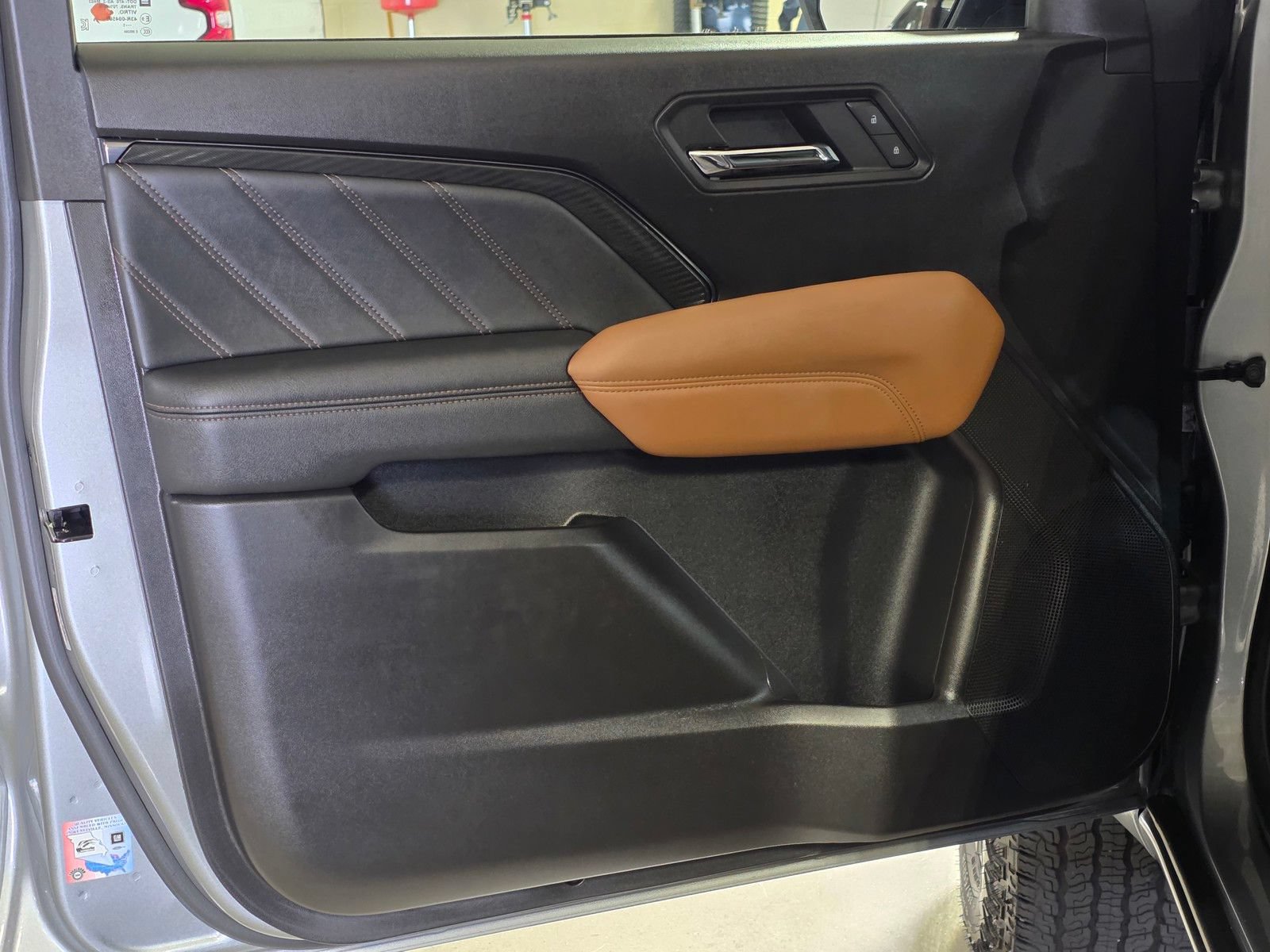 Used 2025 GMC Canyon AT4 AWD/4WD image 23