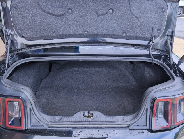 Used 2014 Ford Mustang Premium RWD image 19
