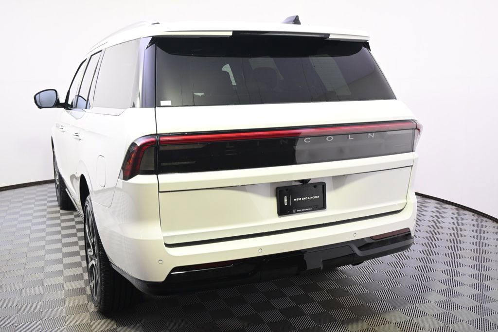 New 2026 Lincoln Navigator Black Label image 4