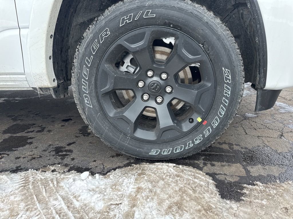 New 2026 RAM 1500 4x4 Crew Cab image 50