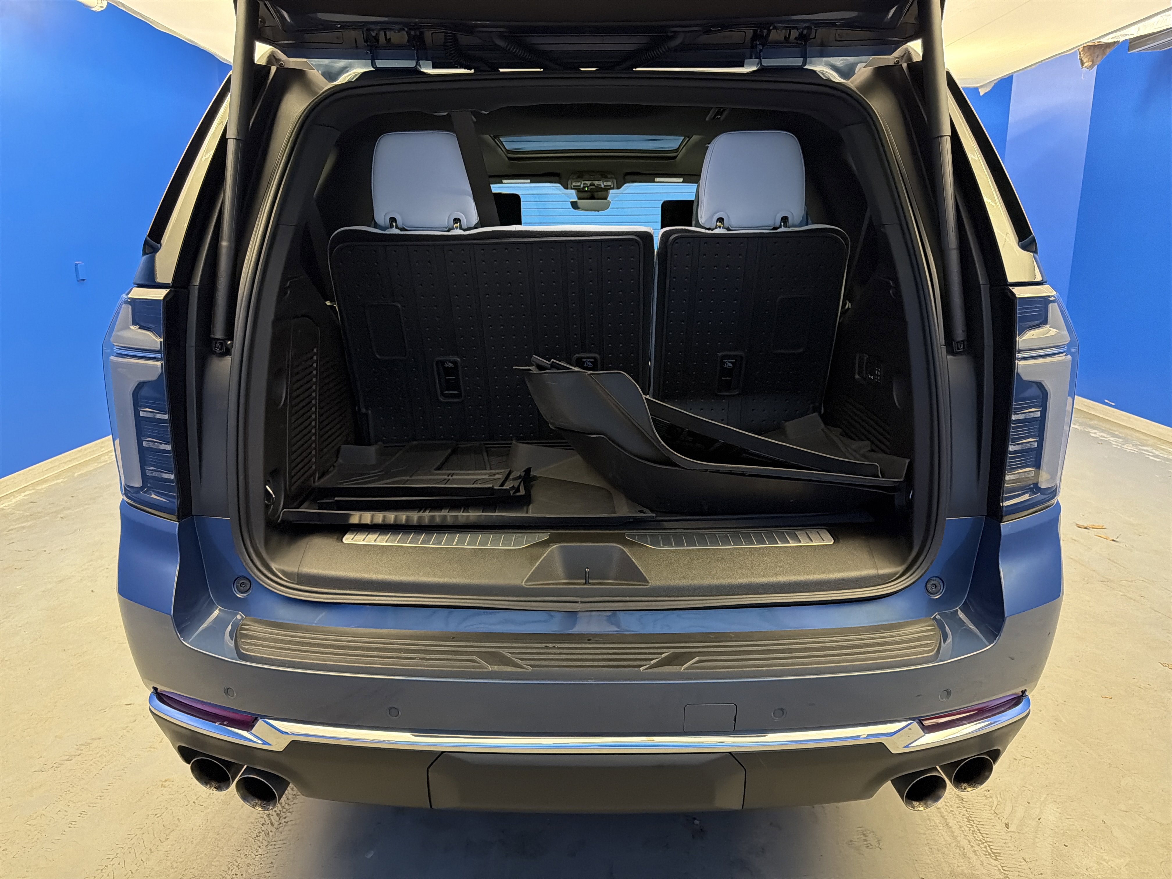 Used 2026 Chevrolet Tahoe Premier image 32