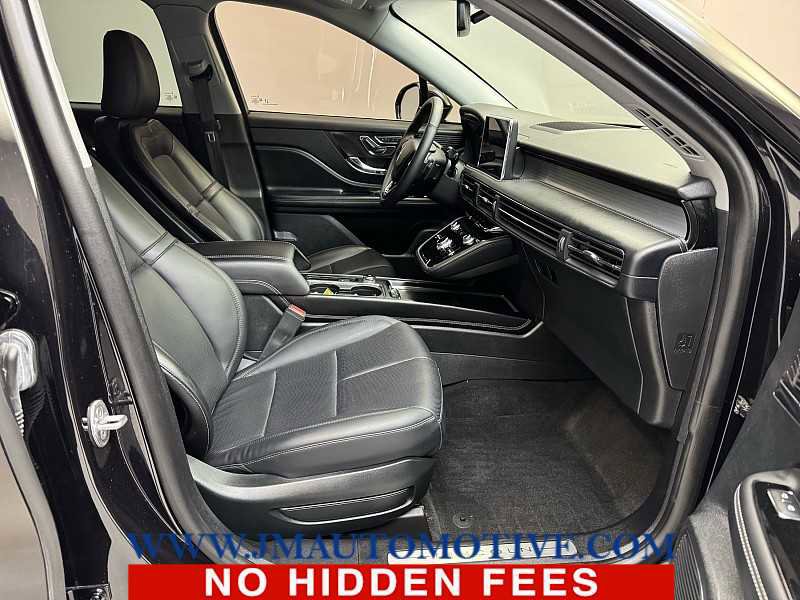 Used 2022 Lincoln Corsair AWD w/ Equipment Group 101A image 19