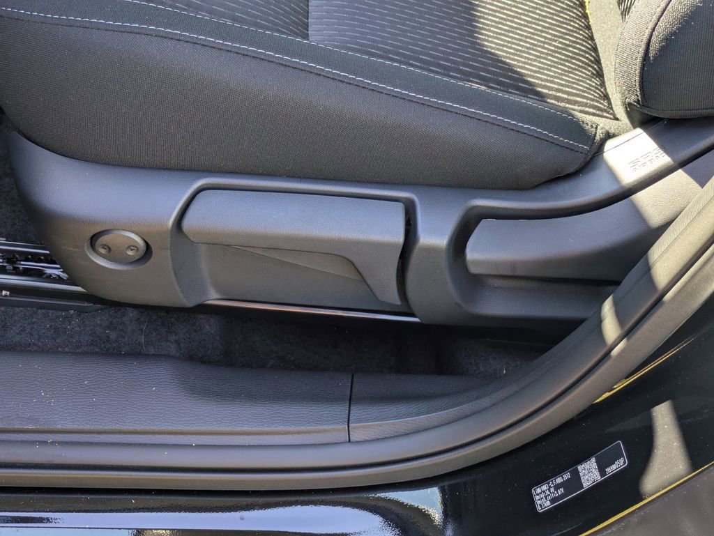 New 2026 Mitsubishi Outlander ES image 18