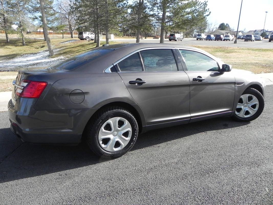 Used 2017 Ford Taurus Police Interceptor image 4