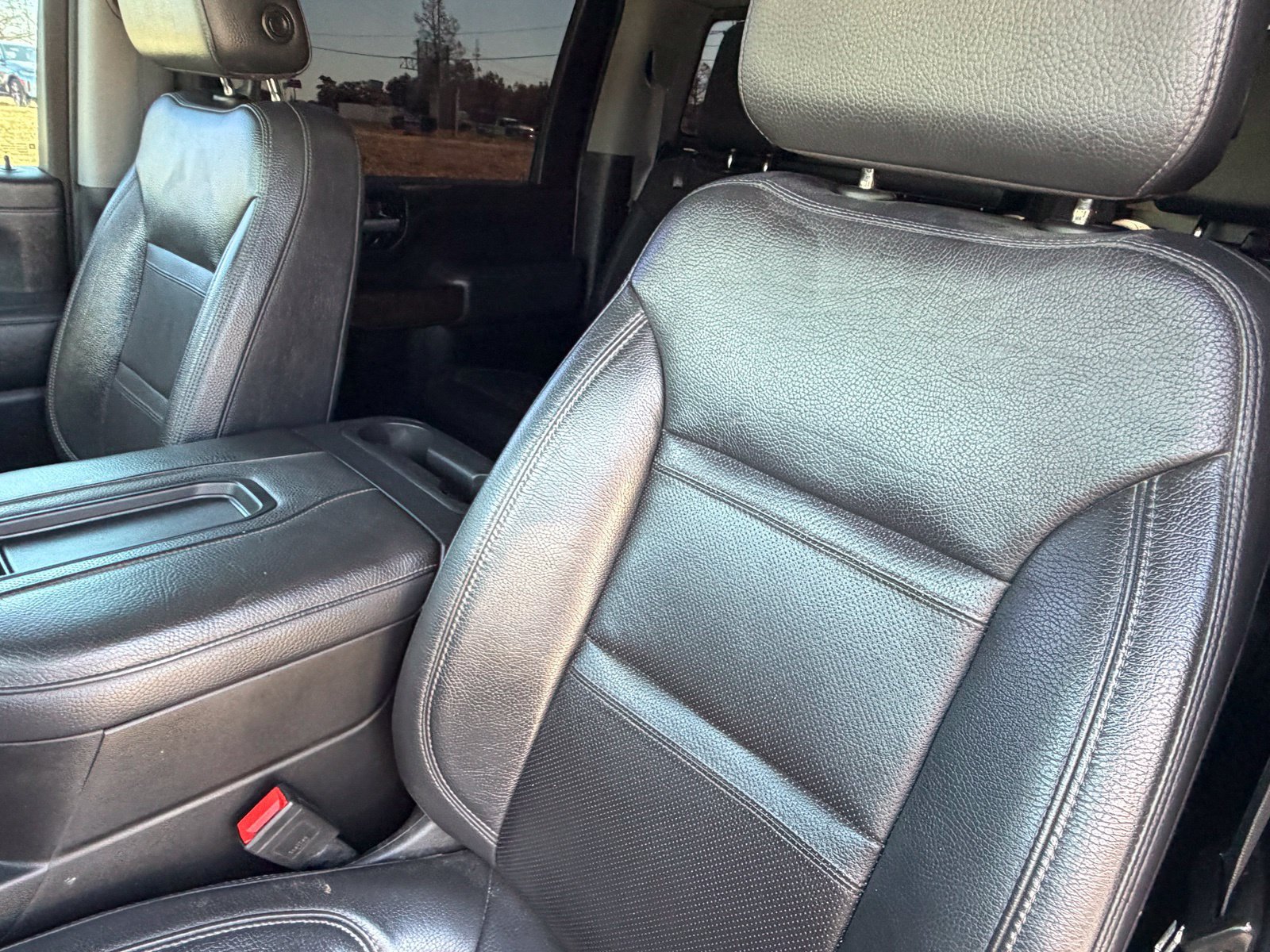 Used 2021 GMC Sierra 2500 Denali w/ Denali Black Diamond Edition AWD/4WD image 40