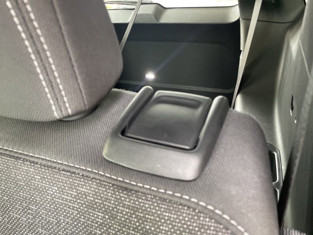 Used 2025 Chevrolet Traverse LT image 38