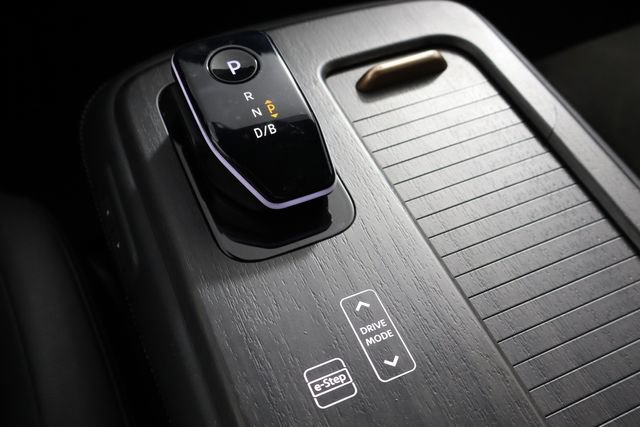 Used 2023 Nissan Ariya FWD image 22