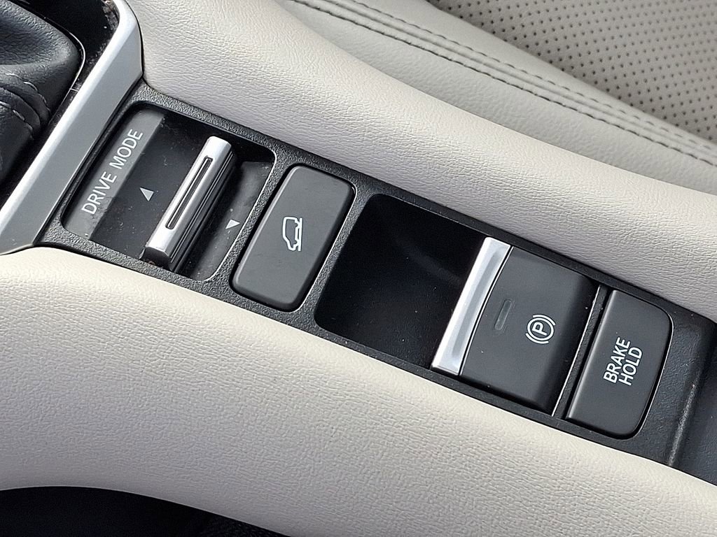 Used 2023 Honda HR-V EX-L image 26