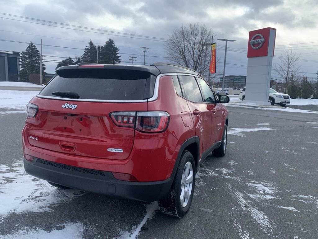 Used 2018 Jeep Compass Latitude w/ Popular Equipment Group image 5
