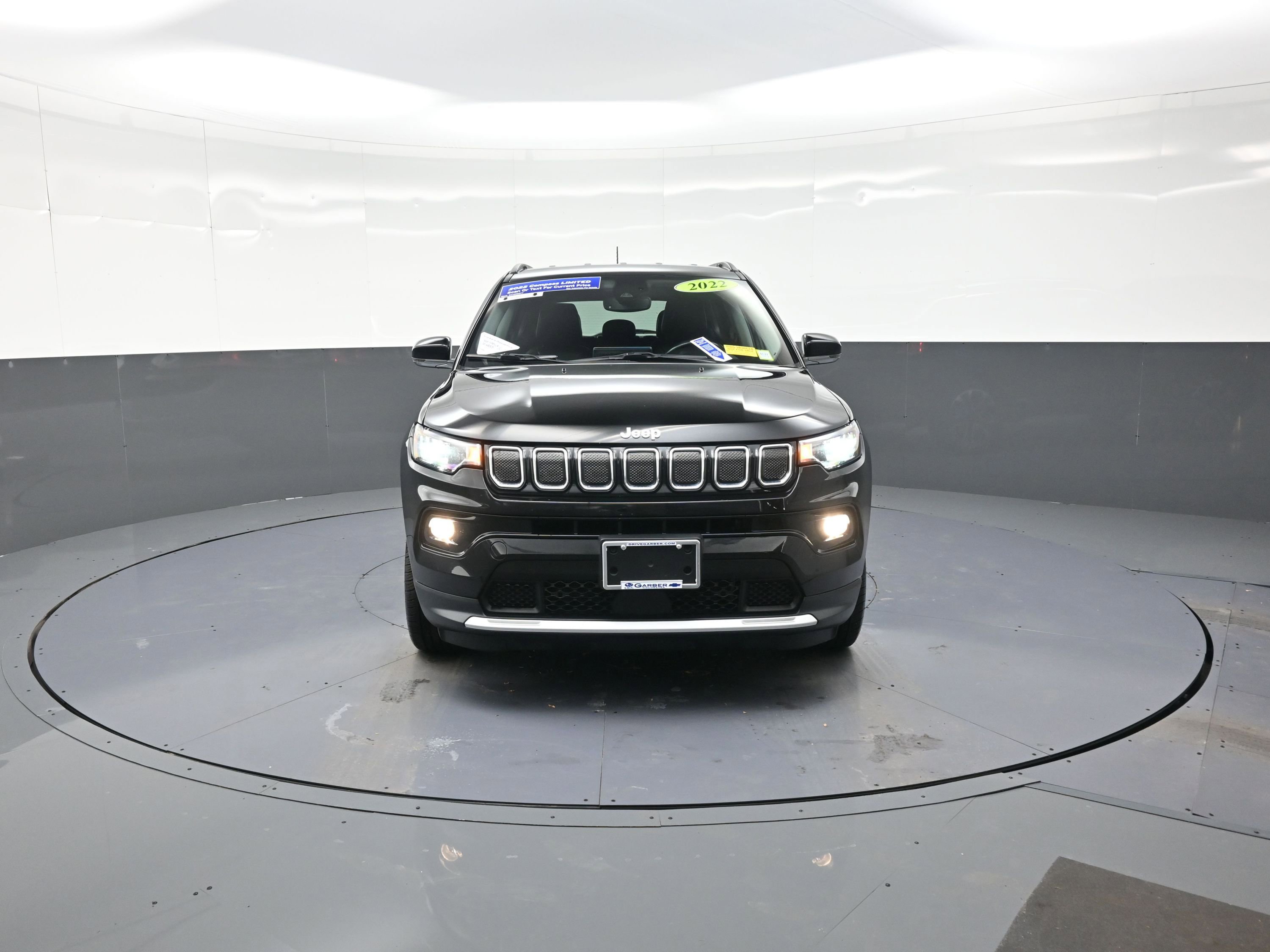 Used 2022 Jeep Compass Limited image 8