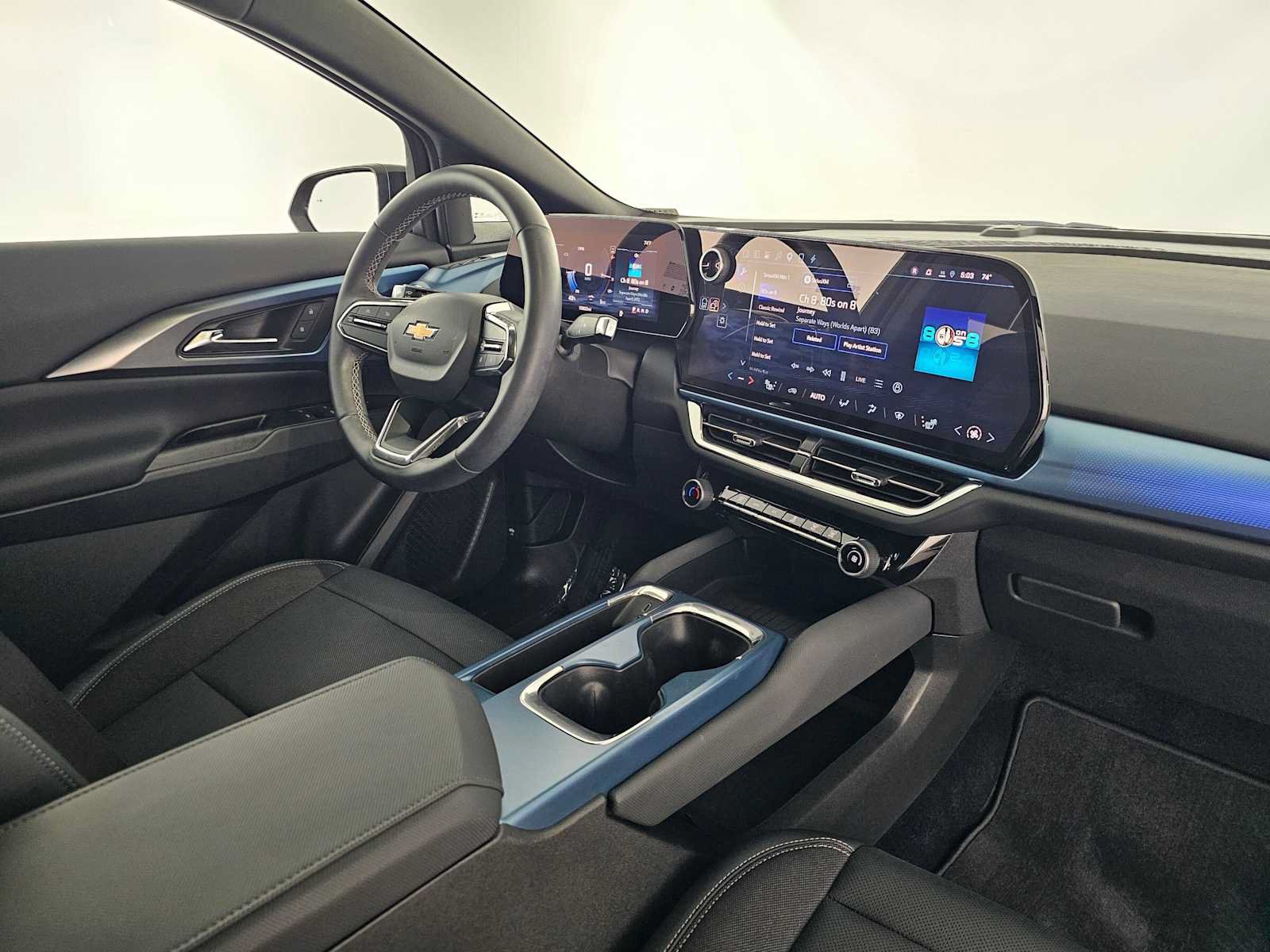 Used 2024 Chevrolet Equinox EV LT FWD image 11
