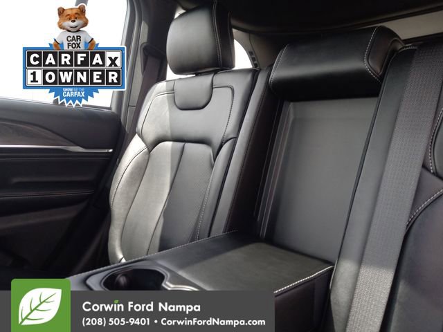 Used 2022 Jeep Grand Cherokee Overland w/ Advanced Protech Group III image 25