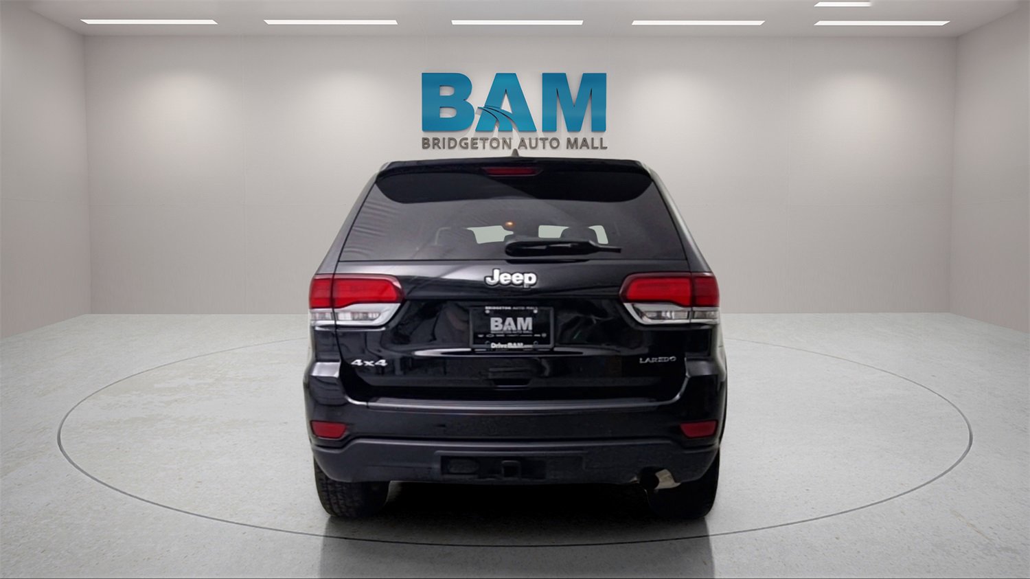 Used 2022 Jeep Grand Cherokee Laredo X image 6