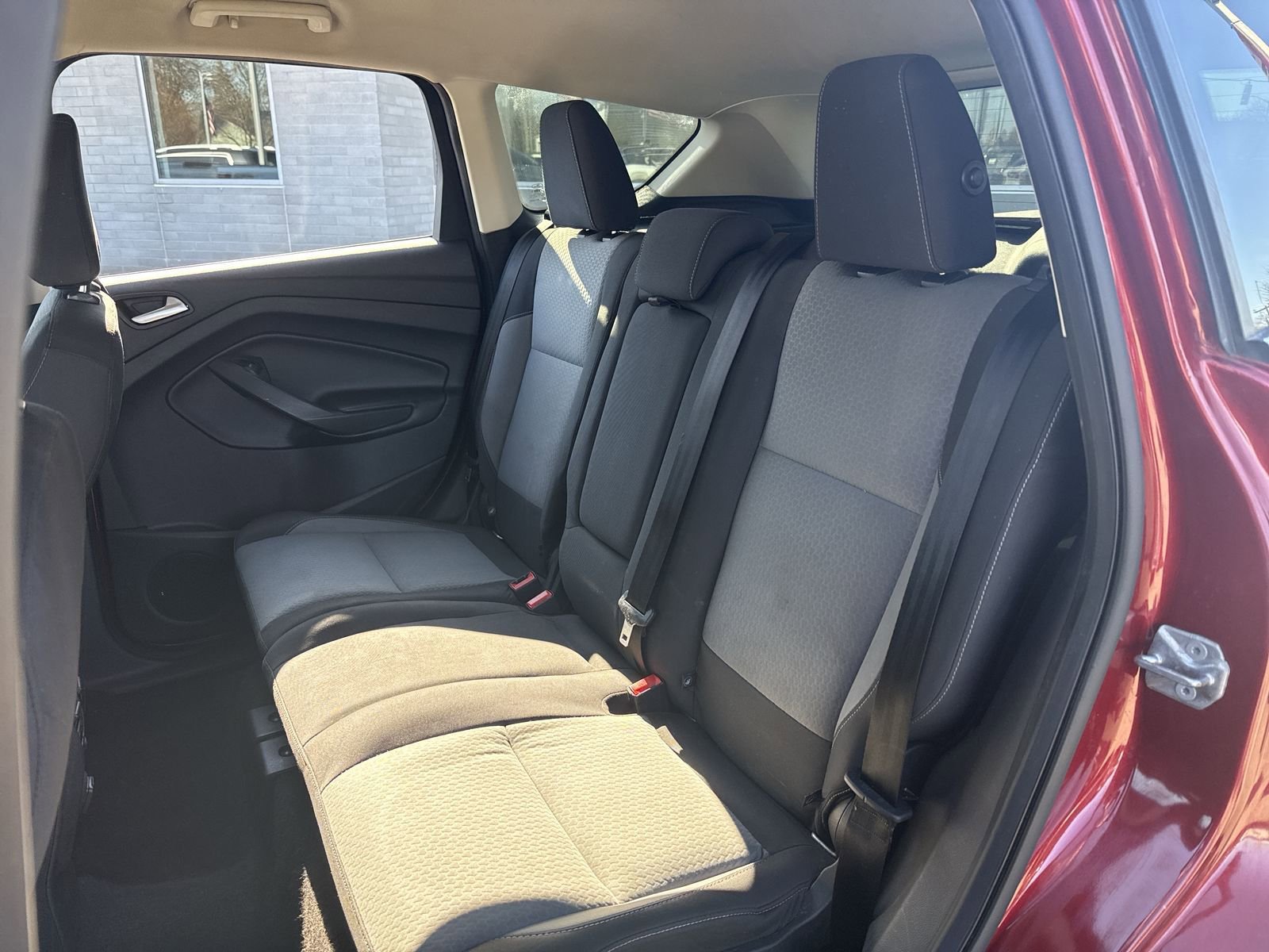 Used 2018 Ford Escape SE image 18
