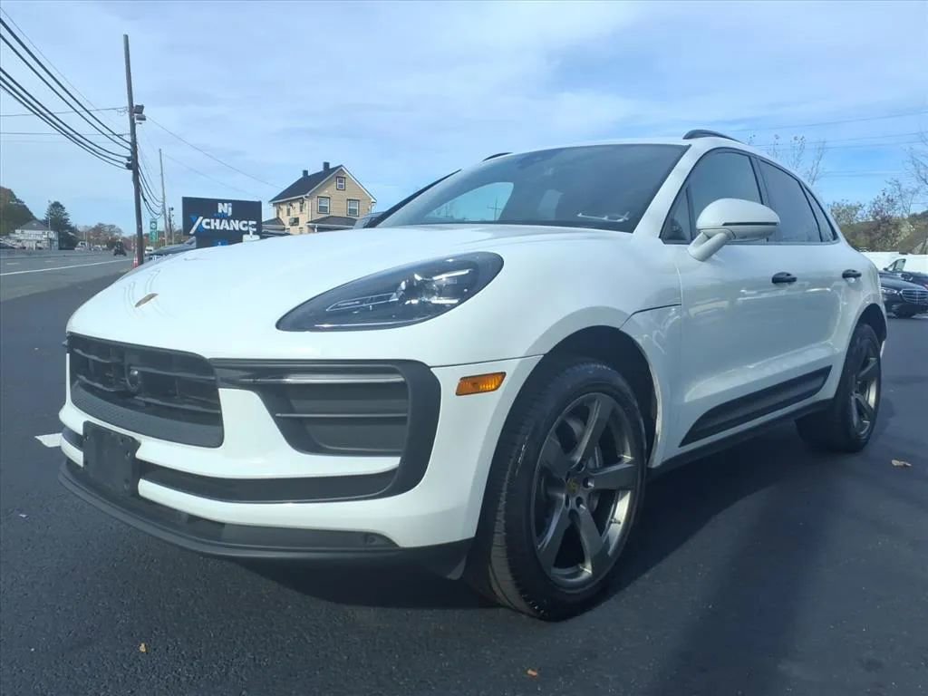 Used 2022 Porsche Macan image 7