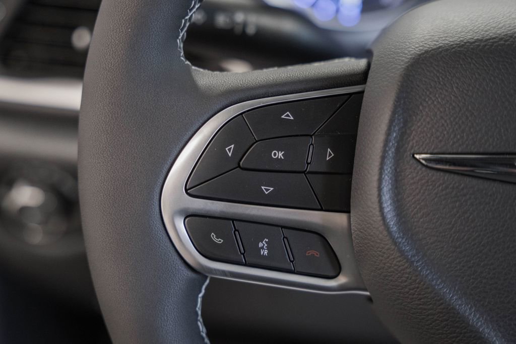 New 2026 Chrysler Pacifica Select image 20