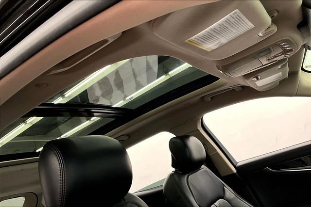 Used 2023 Lincoln Nautilus Reserve w/ Equipment Group 201A image 20